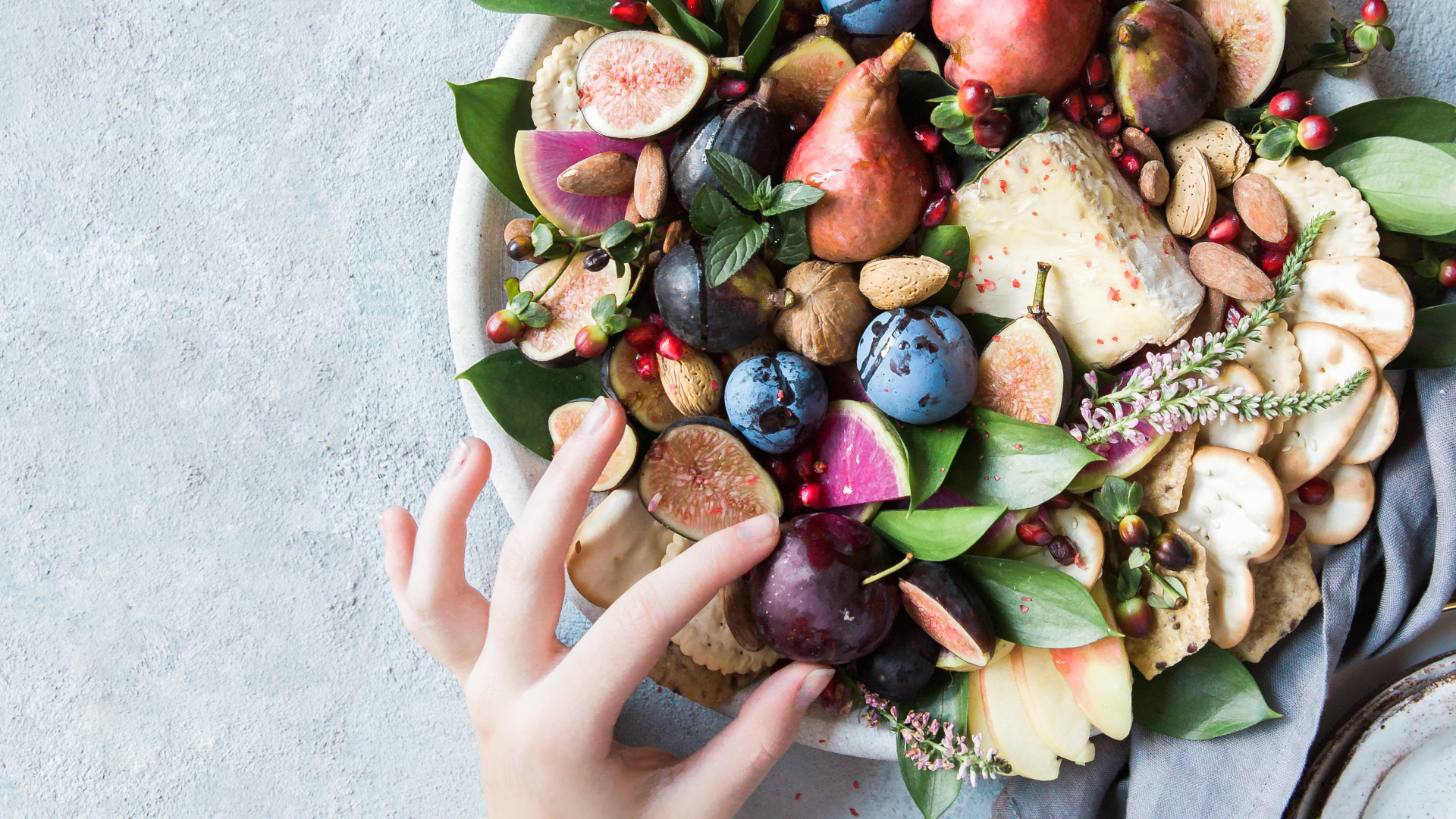 Cheese-plate-brooke-lark-unsplash